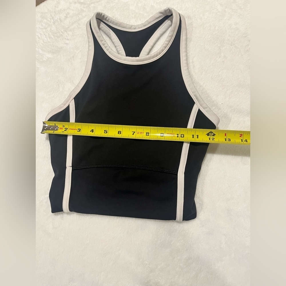 Sporty Black & White High-Neck Cropped Tank Top with Built-in Shelf Bra - Picture 5 of 6